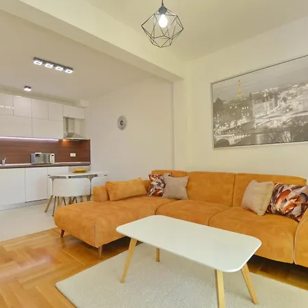 Discovery Point Apartment Tivat Exterior photo