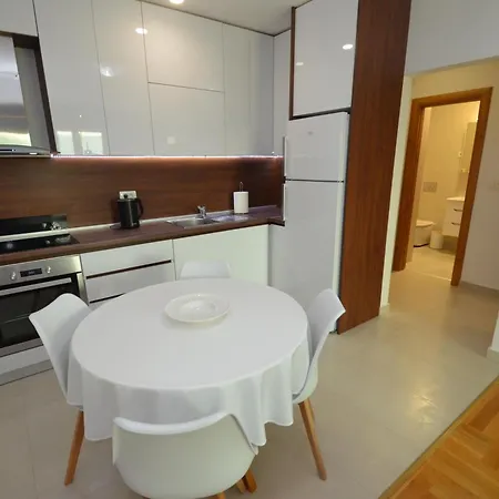 Discovery Point Apartment Tivat Exterior photo