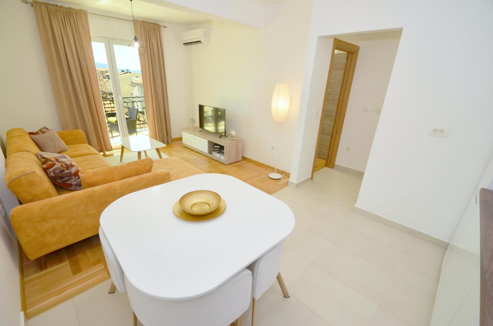 Discovery Point Apartment Tivat