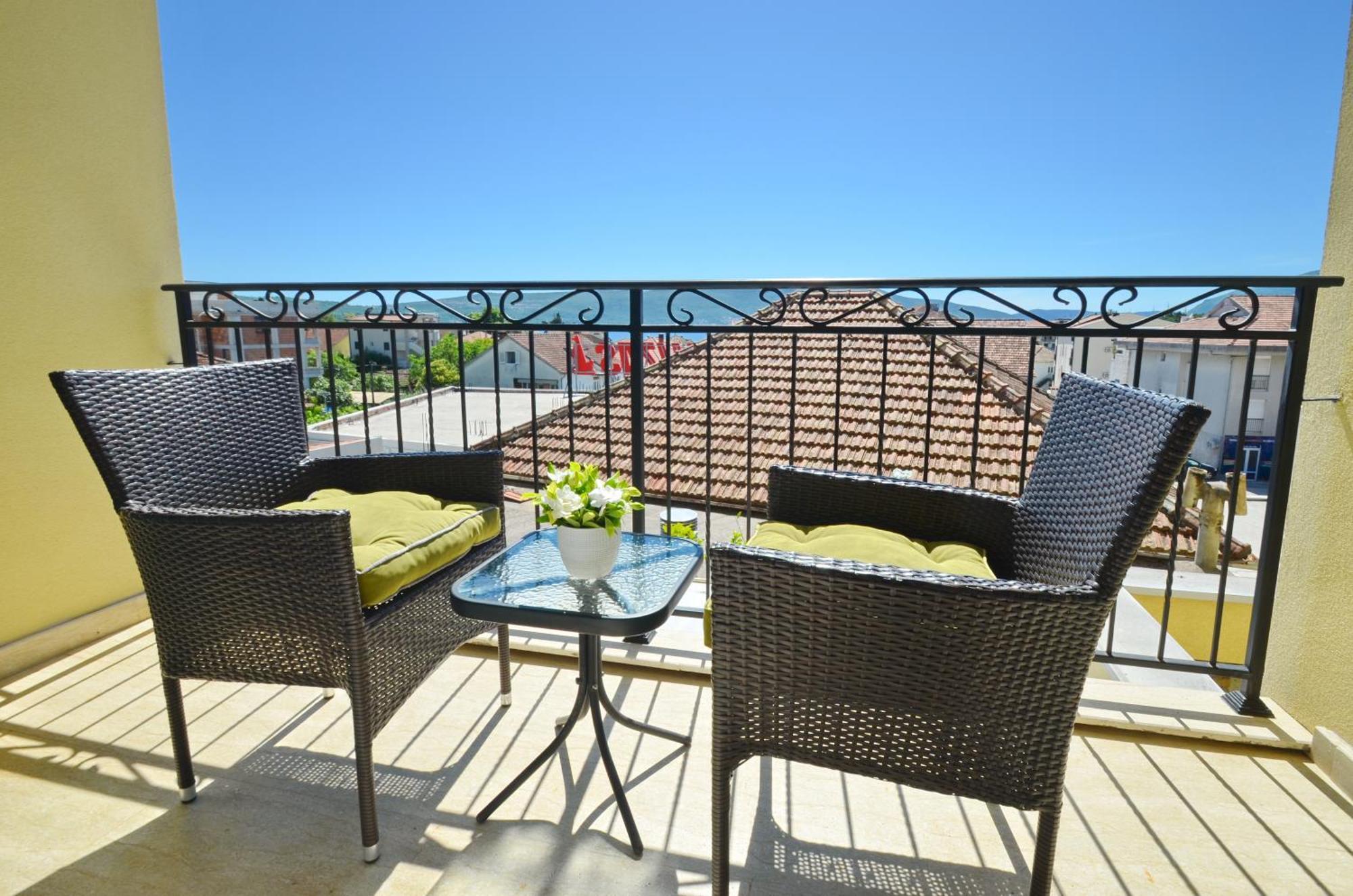 Discovery Point Apartment *