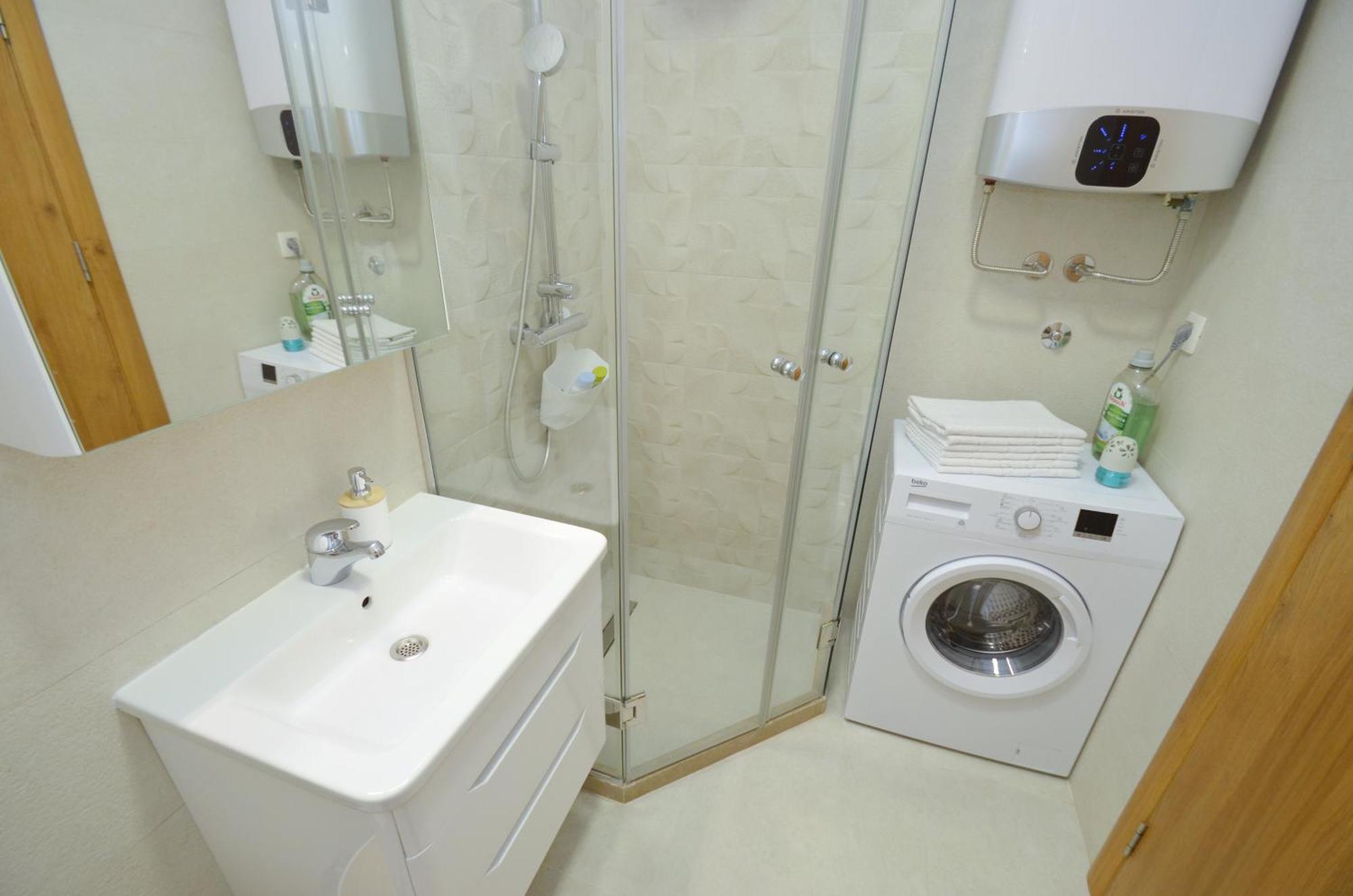 Apartment Discovery Point *